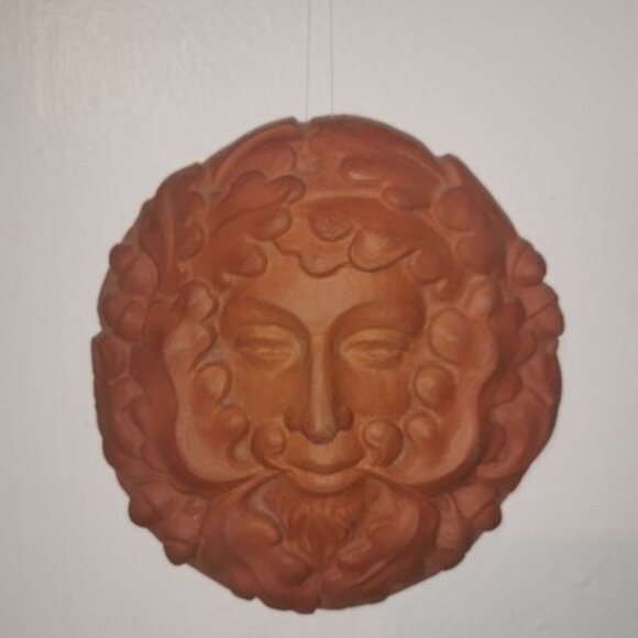 Green Man-themed Wall Plaque Terracotta Piece Marked ‘Spa Common Norfolk’ 5.5" - Picture 1 of 5